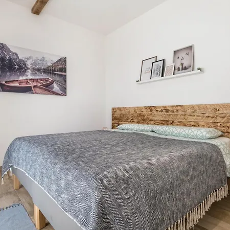 Lägenhet Ai Colli Garden Relax Costermano