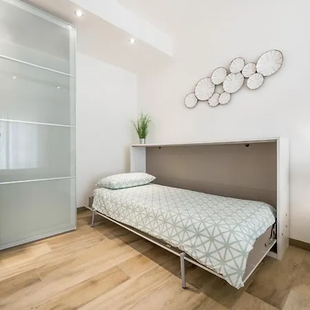 Appartement Ai Colli Garden Relax *