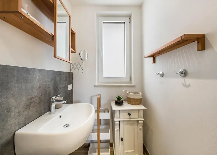 Ai Colli Garden Relax Apartamento *